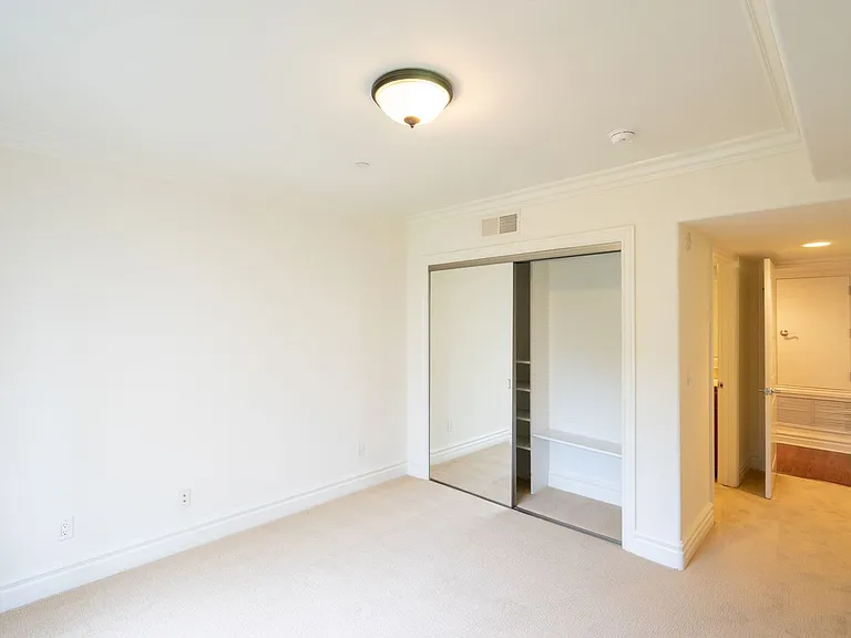 8610 Chalmers Dr — Photo 18