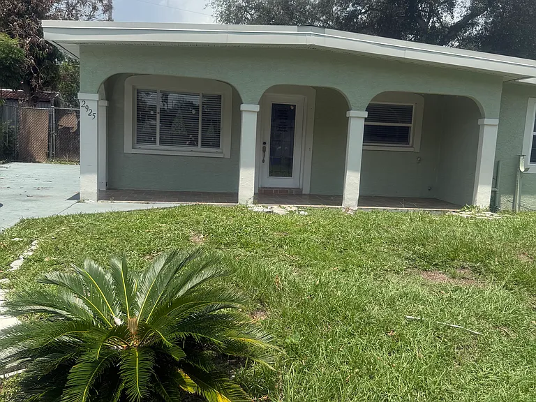 2925 Atlanta Ave — Photo 1