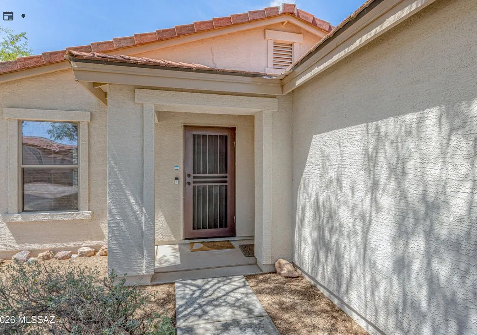 3 bed, 1669 sqft, $2,200 — Photo 2