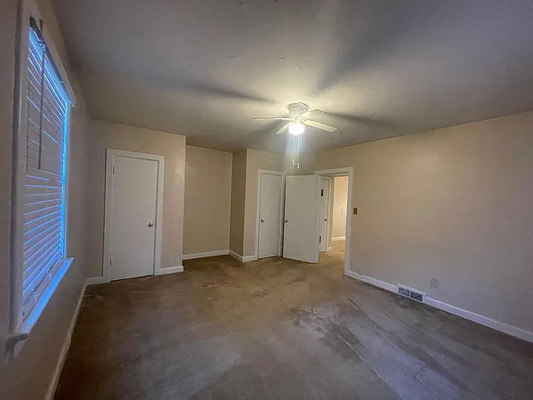 119 Tyler Cres E — Photo 10