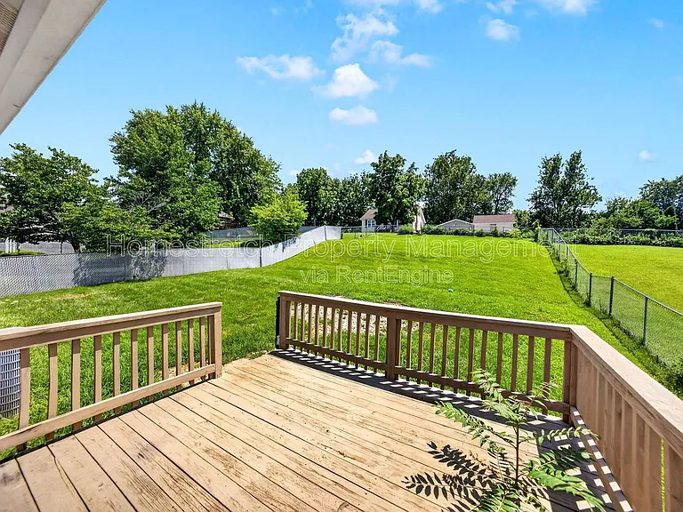 10608 Canter Way — Photo 6