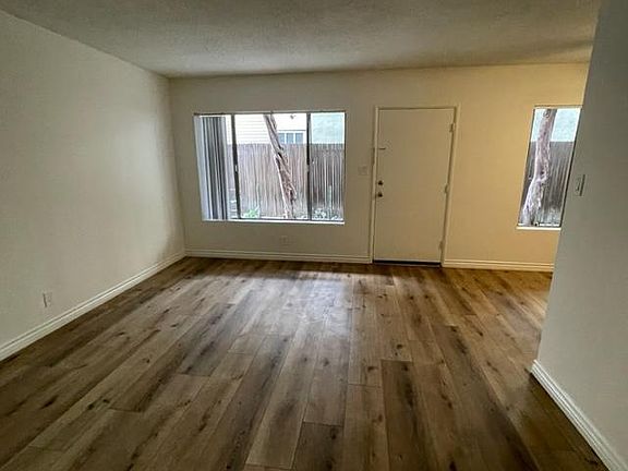 2nd image of 841 Grand Ave Unit 3