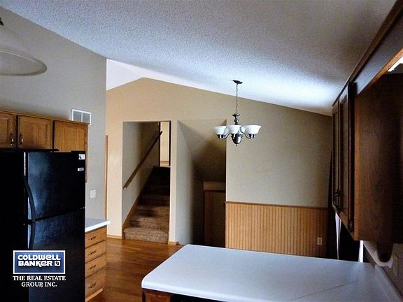 Kitchen - Dining Area