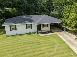 107 Western Hills Dr, Searcy, AR 72143