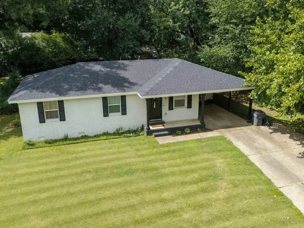 107 Western Hills Dr, Searcy, AR 72143