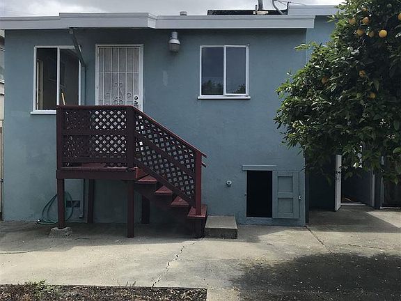 2nd image of 1331 Hayes St