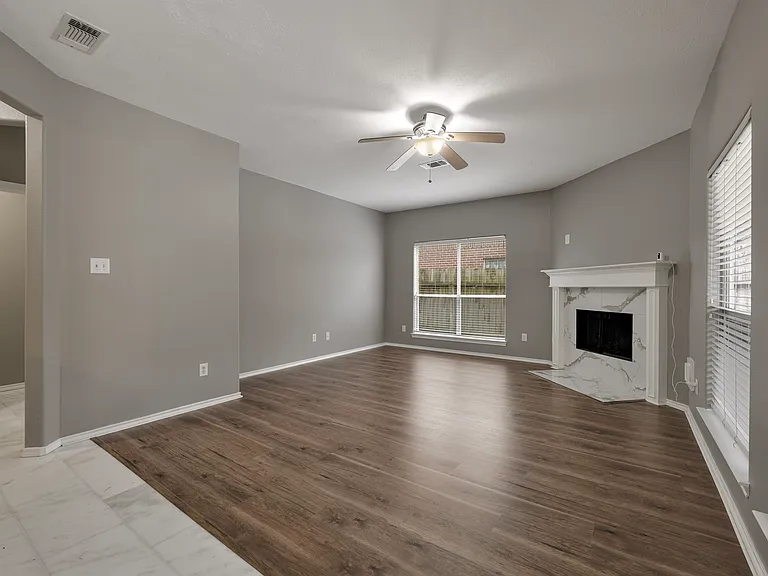 3361 Zubin Ln — Photo 11