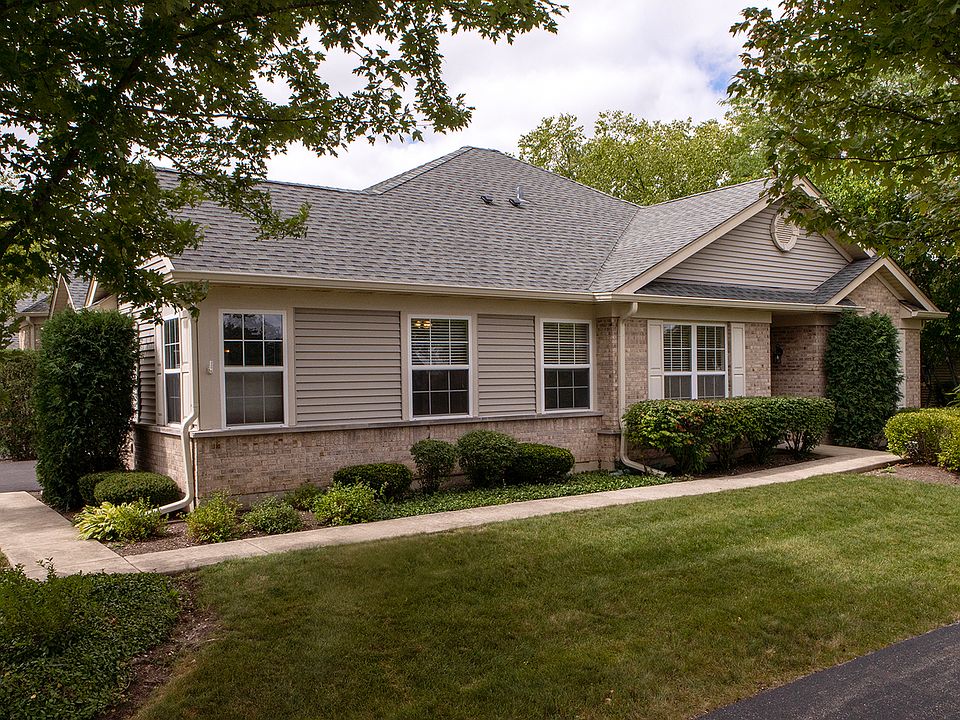 1st image of 2116 Carillon Dr