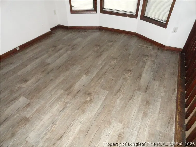 495 Stiles Pl — Photo 9