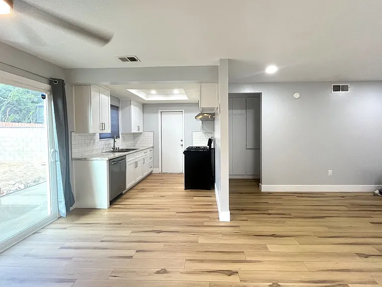 RV T 1708 — Photo 11