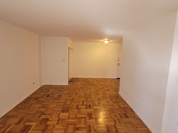 5th image of 1130 Stadium Ave #1AA