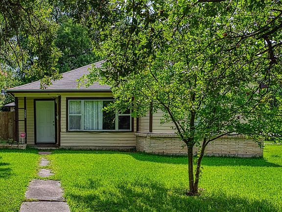3rd image of 1007 Westmont Dr