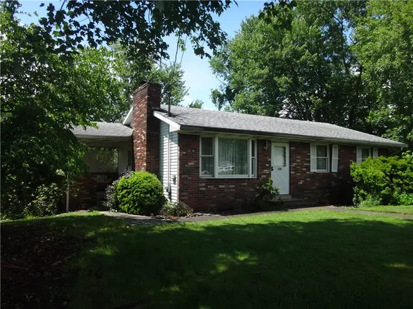 110 Raymond Ave, Brownsville, PA 15417