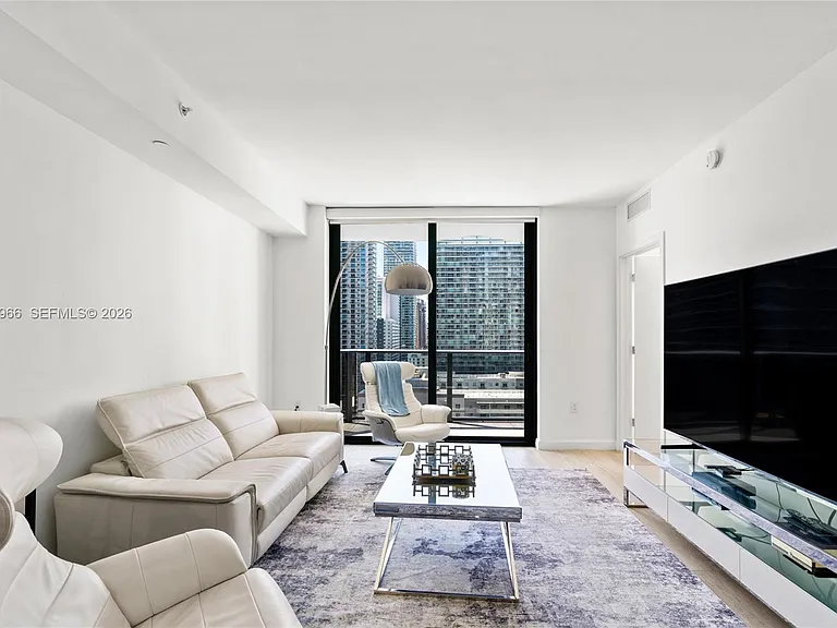 55 SW 9th St #1904 — Photo 9