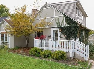 930 S Charlotte St, Lombard, IL