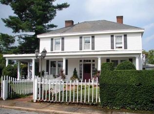 151 Burke St, Appomattox, VA 24522