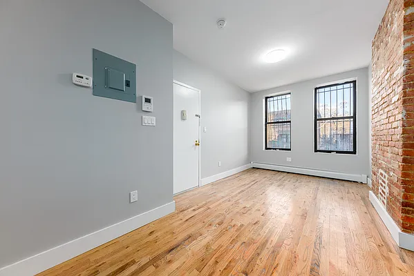 Rented by Cheskel Meisels, LREB | media 18