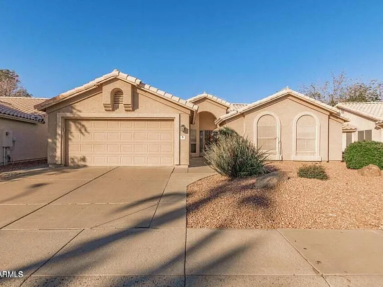 8 W Marco Polo Rd — Photo 1