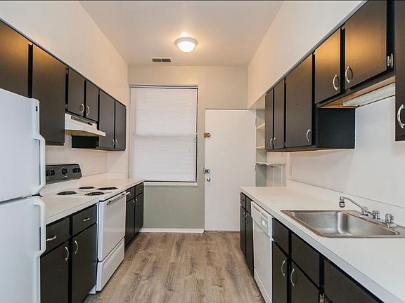2nd image of 3450 N Elaine Pl APT 1