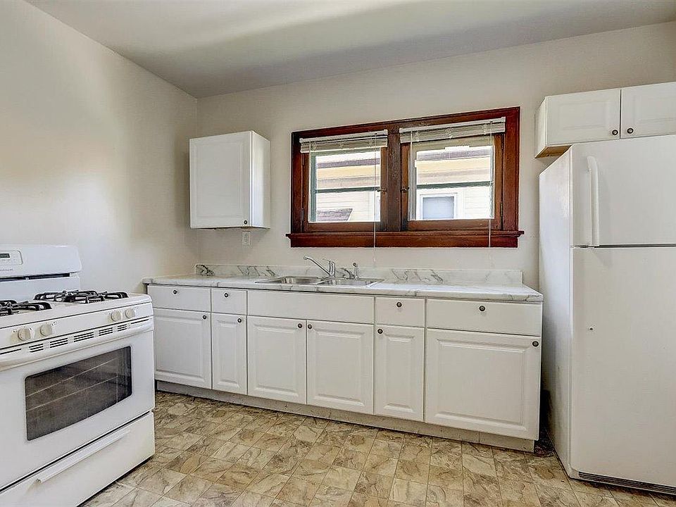 13-N 41st St-013_08022021