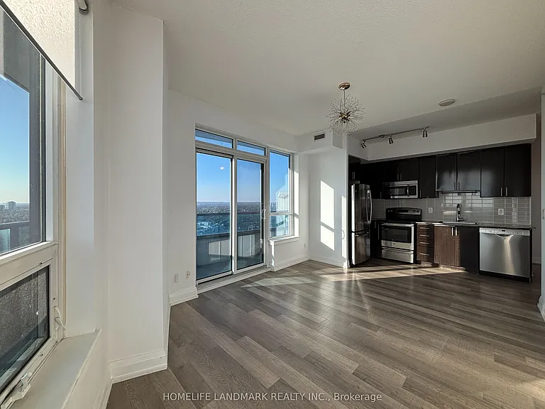 7171 Yonge St #2508 — Photo 2