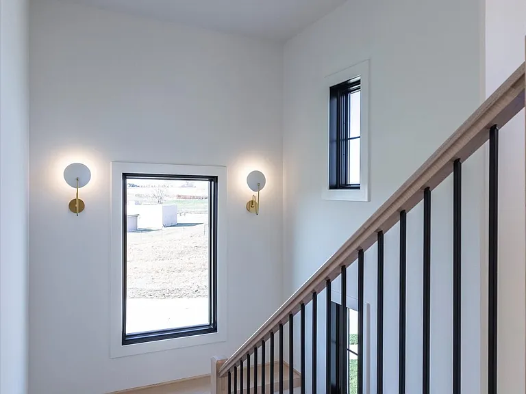 21911 Parkview Dr — Photo 33