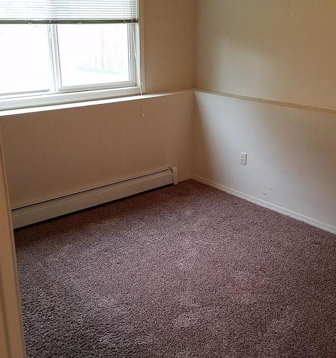2nd image of 3420 E 42nd Ave APT 2