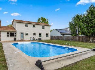 192 Curly Smart Cir, Delaware, OH 43015