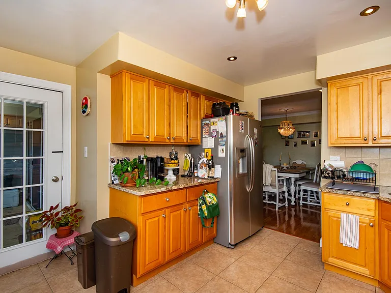 203 Salem Ct #10 — Photo 12