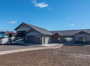 19228 Chuck Wagon Cir, Belle Fourche, SD 57717