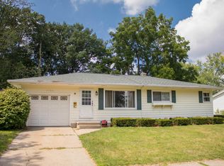 2700 S Deerfield Ave, Lansing, MI