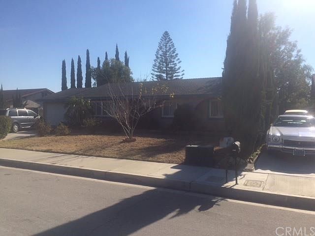 2nd image of 1059 W Alru St