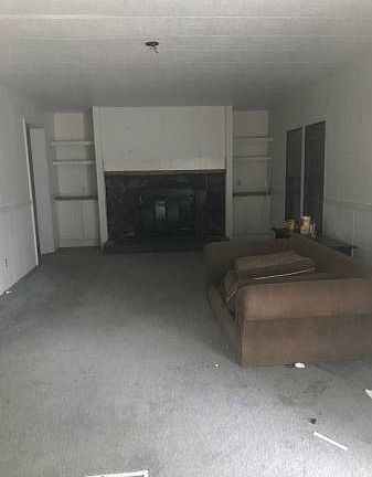 3rd image of 13510 Walker St