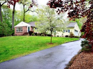 72 Beech Rd, New Canaan, CT 06840