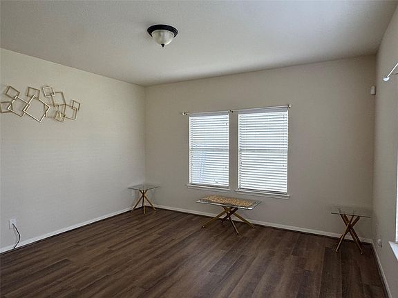 5th image of 4030 Mossy Place Ln