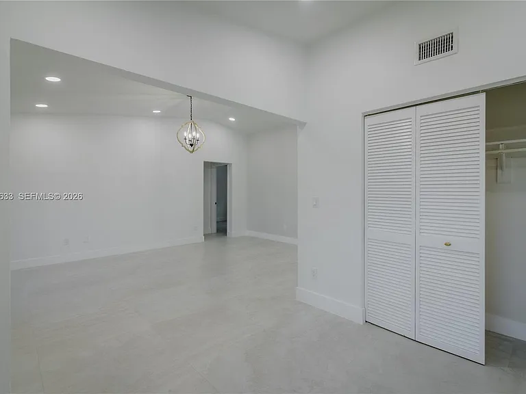11903 SW 110th Street Cir E #11903 — Photo 6