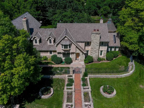 710 S Maize Ct, Wichita, KS 67209