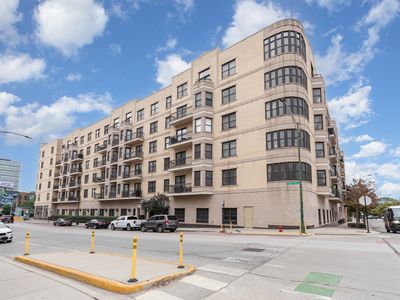 520 N Halsted St APT 613, Chicago, IL, 60642