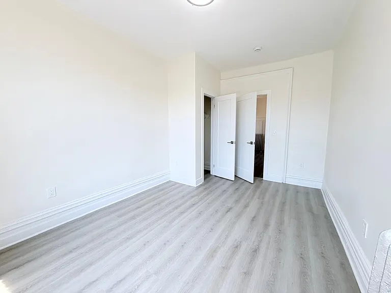 637 Bergen Ave #32R — Photo 9
