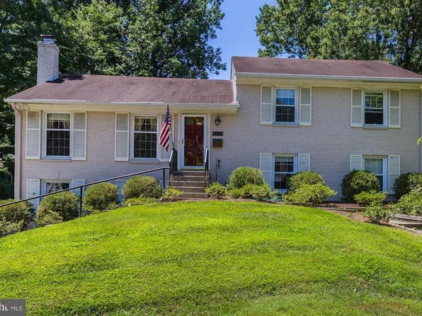 4104 Dunnel Ln, Kensington, MD 20895