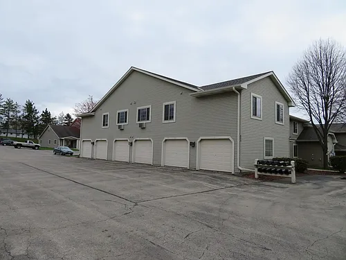 385 Main St Photo 1