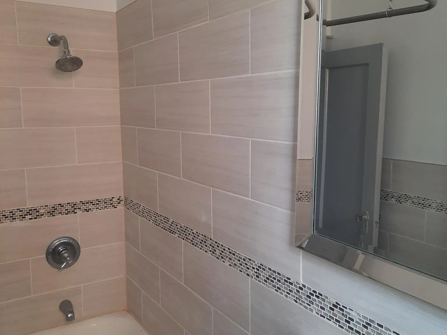 1 bed, 550 sqft, $2,000 — Photo 3