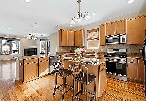 4th image of 8900 31st St Unit 8