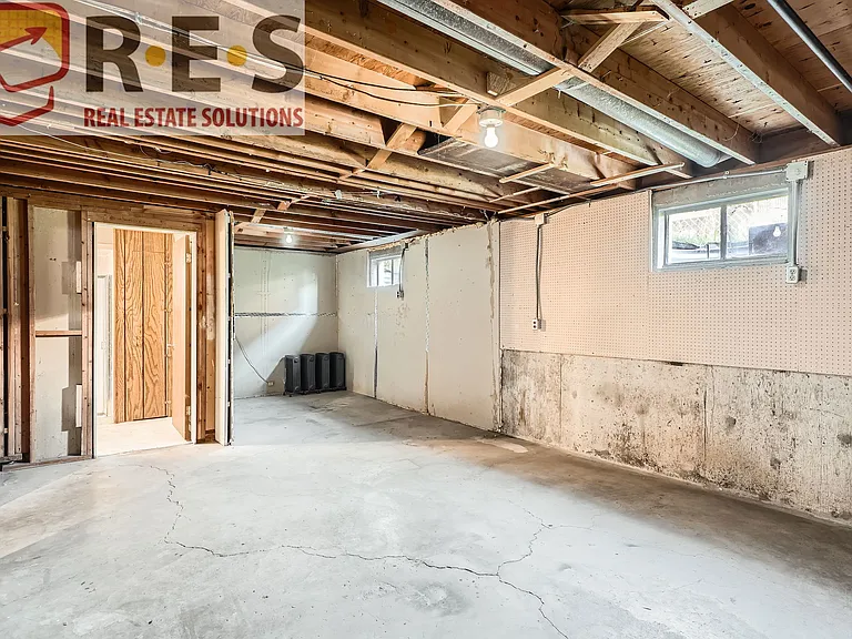 1225 S Ames St — Photo 24
