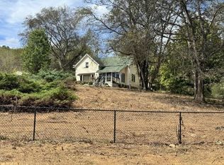 124 Brooks Ln, Pleasant Shade, TN 37145