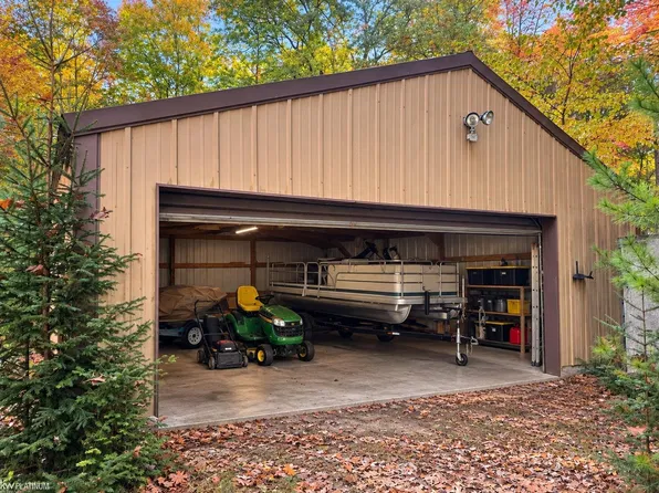4692 Harlan St, Hale, MI 48739