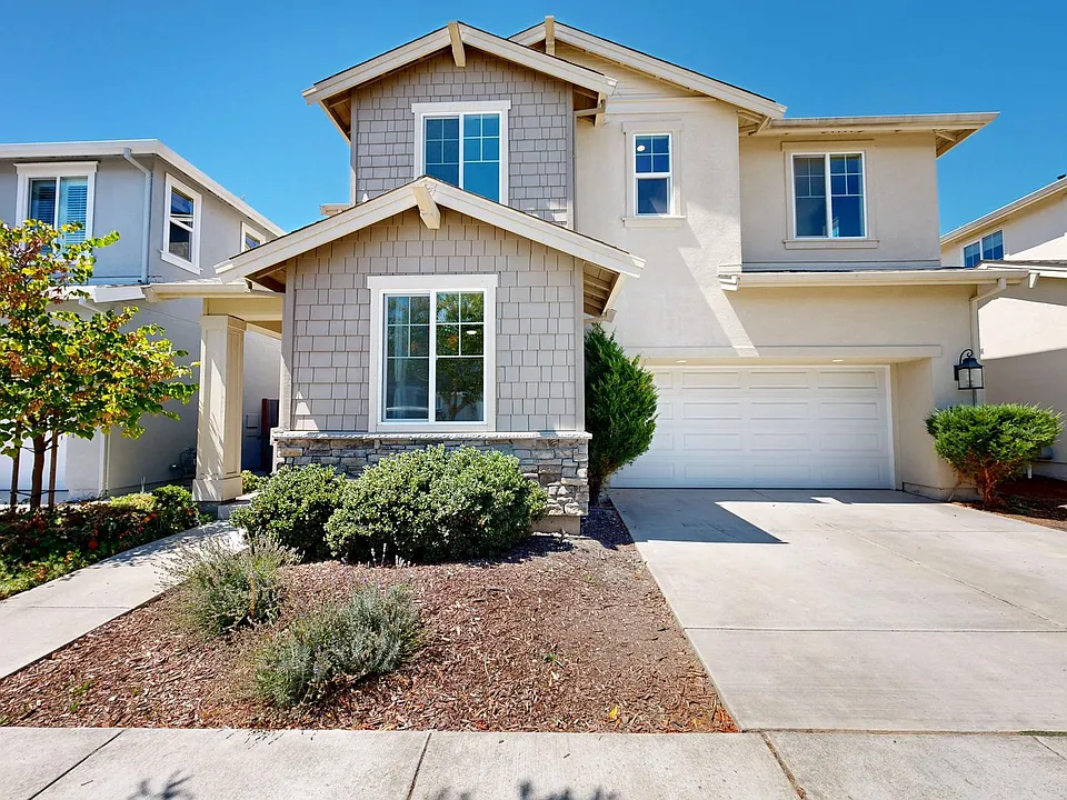 1605 Rose Clover St