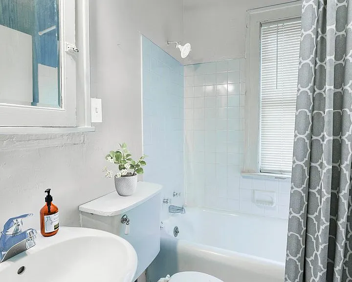 1402 Portland Avenue — Photo 4
