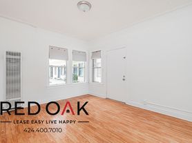 1021 N Mariposa Ave