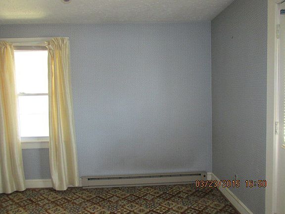 2nd image of 100 Lafayette Ave